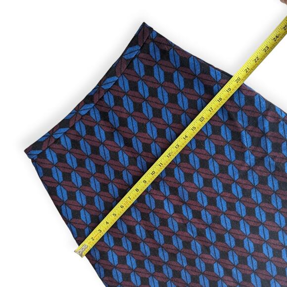 & Other Stories Wool Midi Length Scandinavian Blanket Skirt - Picture 3 of 7